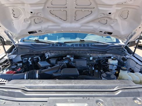 Used 2022 Ford F250 XL w/ Power Equipment Group AWD/4WD image 19