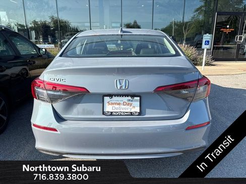 Used 2024 Honda Civic EX image 5