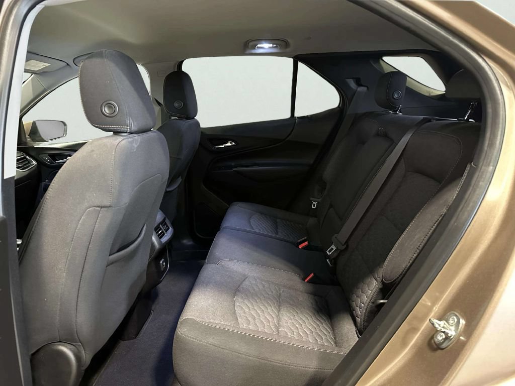 Used 2019 Chevrolet Equinox LT FWD image 16