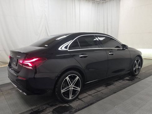 Used 2022 Mercedes-Benz A 220 4MATIC image 2