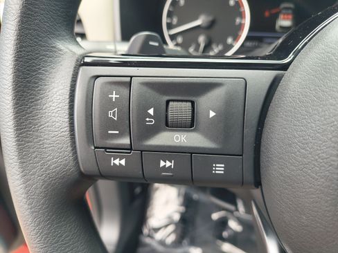 Certified 2023 Nissan Rogue SV FWD image 32