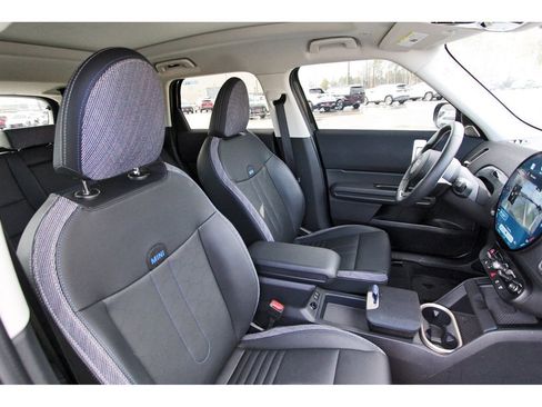 Used 2025 MINI Cooper Countryman S w/ Comfort Package Max image 24