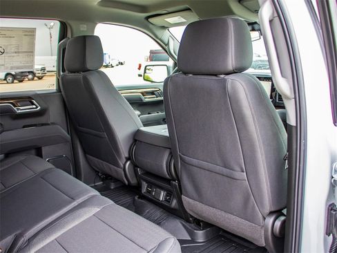 New 2026 GMC Sierra 1500 Elevation image 15