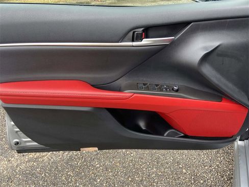 Used 2024 Toyota Camry XSE image 11