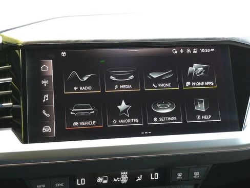 Used 2023 Audi Q4 e-tron Premium w/ Convenience Package image 33