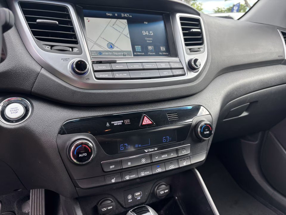 Used 2016 Hyundai Tucson Limited FWD image 12