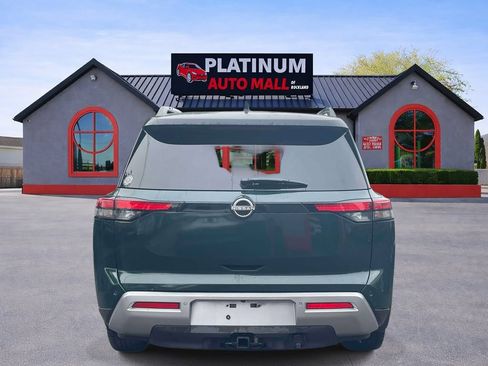Used 2022 Nissan Pathfinder Platinum w/ Cargo Package AWD/4WD image 5