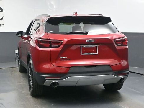 Used 2024 Chevrolet Blazer LT w/ LPO, Black Grille Bar Package FWD image 35