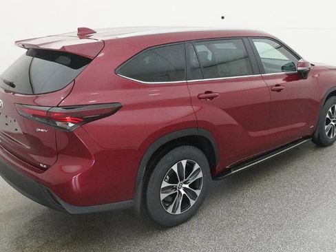 New 2026 Toyota Highlander XLE image 34