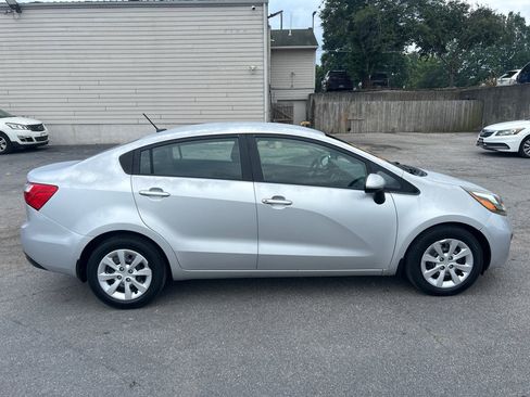 Used 2013 Kia Rio LX FWD image 5