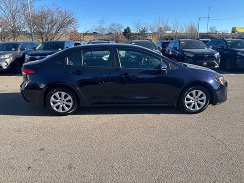 Used 2022 Toyota Corolla LE image 9