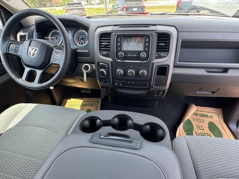 Used 2019 RAM 1500 Express w/ Express Value Package AWD/4WD image 11