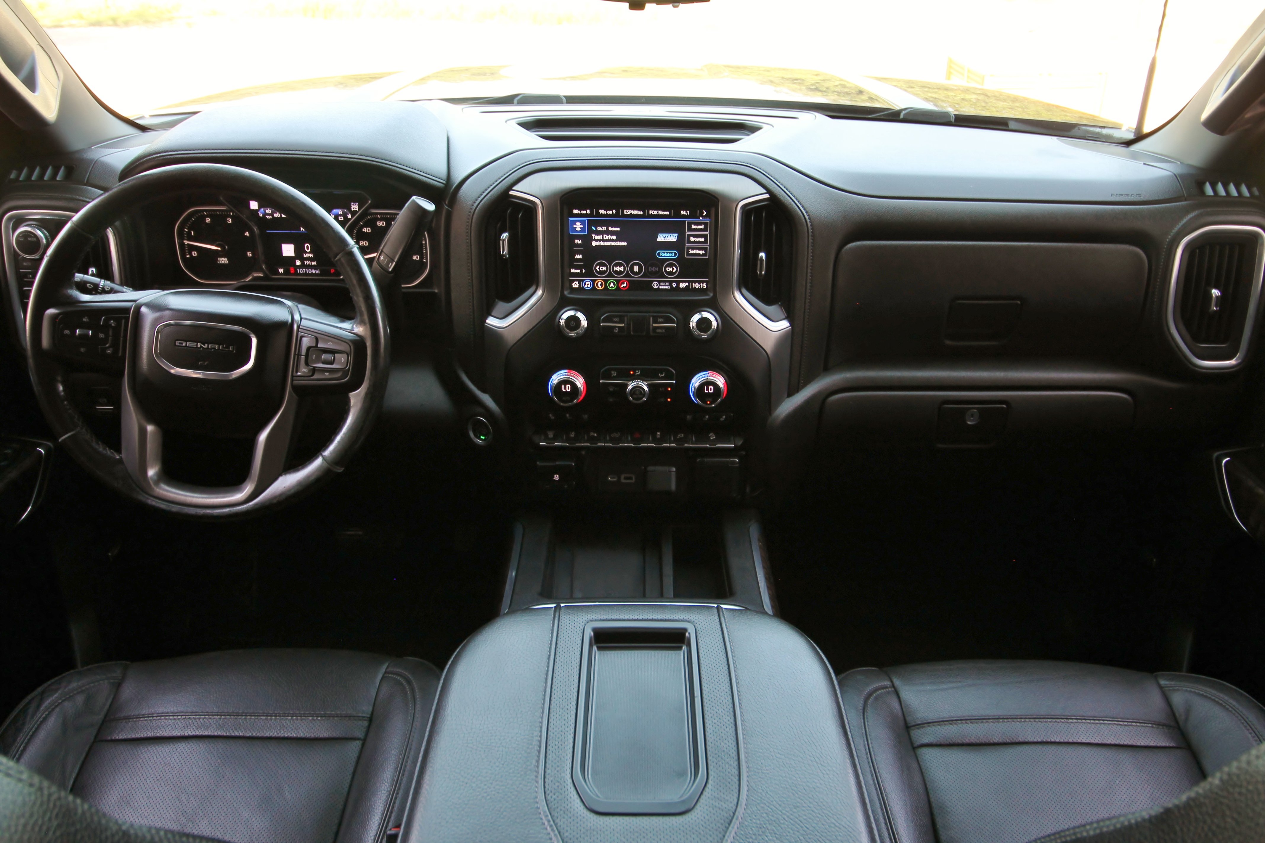 Used 2022 GMC Sierra 2500 Denali w/ Denali Ultimate Package AWD/4WD image 44