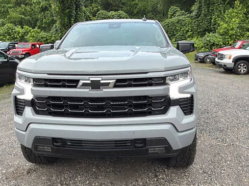 Used 2025 Chevrolet Silverado 1500 RST AWD/4WD image 3
