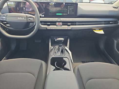 New 2026 Kia K4 FWD image 14