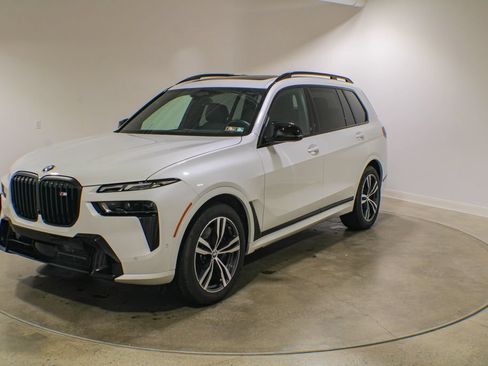 Used 2026 BMW X7 M60i AWD/4WD image 1