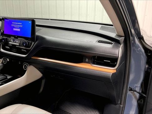 Certified 2024 Toyota Grand Highlander AWD image 17