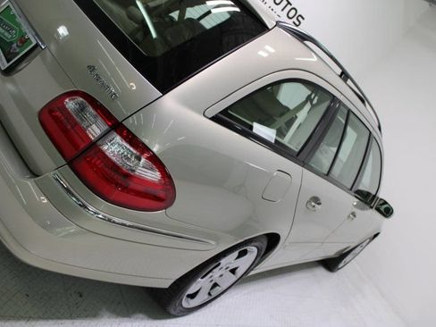 Used 2006 Mercedes-Benz E 500 4MATIC Wagon image 18
