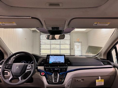Used 2026 Honda Odyssey Touring image 25