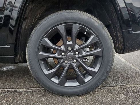 New 2026 Jeep Grand Cherokee Limited AWD/4WD image 11