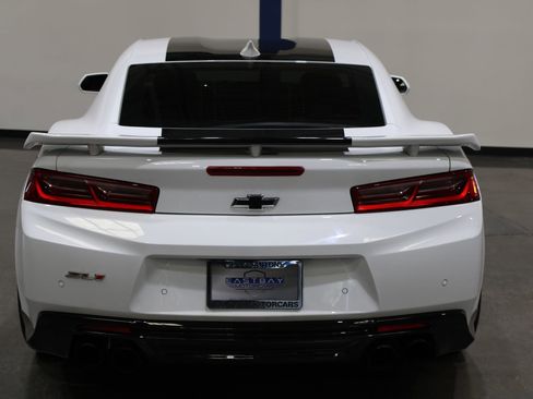 Used 2017 Chevrolet Camaro ZL1 RWD image 12