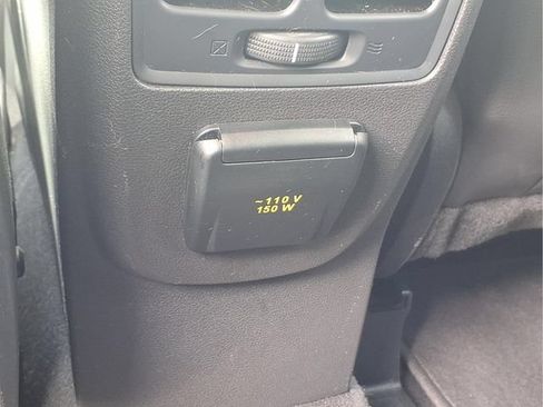 Used 2018 Ford Escape Titanium FWD image 20