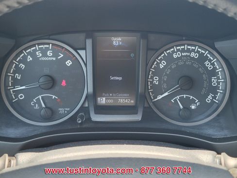 Used 2017 Toyota Tacoma TRD Sport RWD image 19
