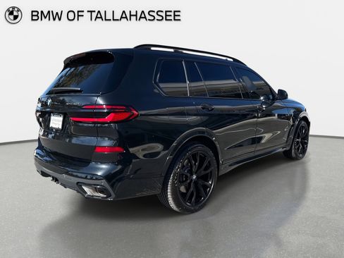 Used 2024 BMW X7 xDrive40i w/ M Sport Package image 5