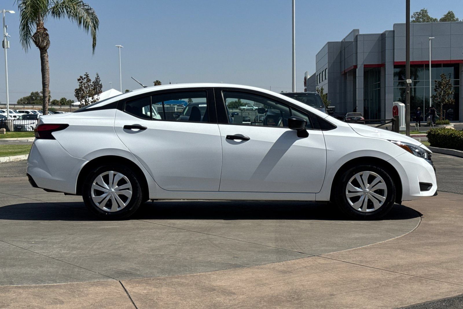 Used 2025 Nissan Versa S FWD image 3