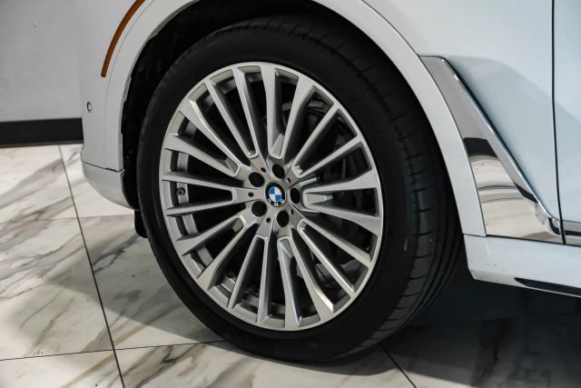 Used 2020 BMW X7 xDrive40i w/ Premium Package AWD/4WD image 53