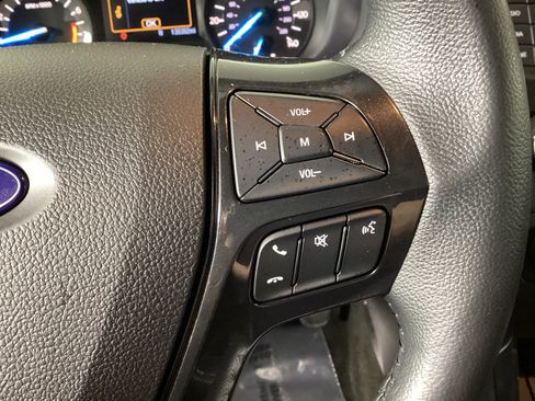 Used 2018 Ford Explorer XLT AWD/4WD image 24