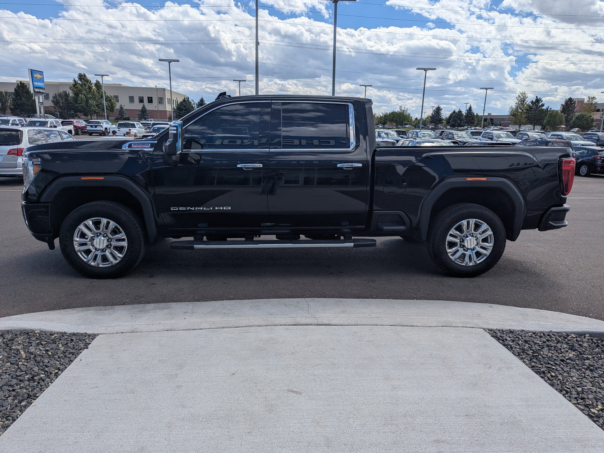Used 2020 GMC Sierra 2500 Denali w/ Denali Ultimate Package AWD/4WD image 8
