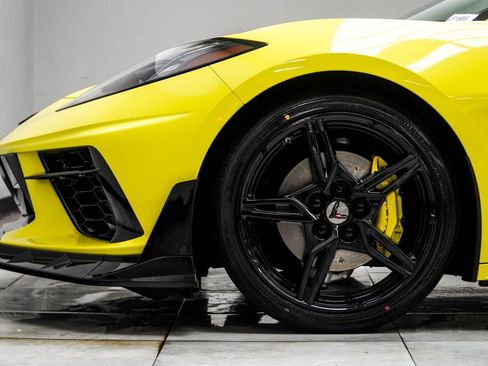 Used 2020 Chevrolet Corvette Stingray Preferred Cpe w/ 2LT Preferred Equipment Group RWD image 10
