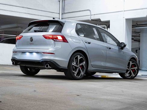 New 2026 Volkswagen GTI SE image 6