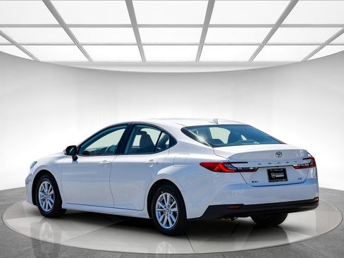 Used 2026 Toyota Camry LE FWD image 2