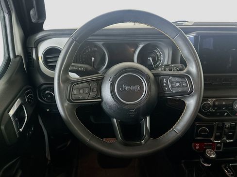 Used 2024 Jeep Wrangler Unlimited AWD/4WD image 17