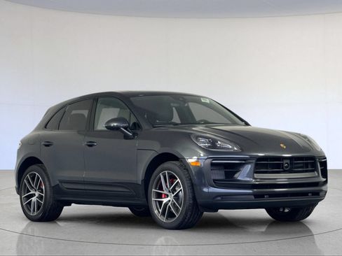 Certified 2026 Porsche Macan S AWD/4WD image 10