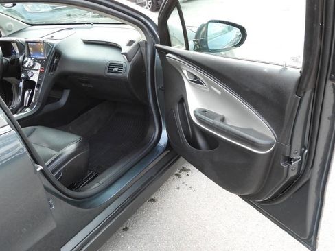 Used 2013 Chevrolet Volt Premium w/ Premium Trim Package image 37