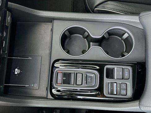 Certified 2023 Honda Pilot Elite image 17