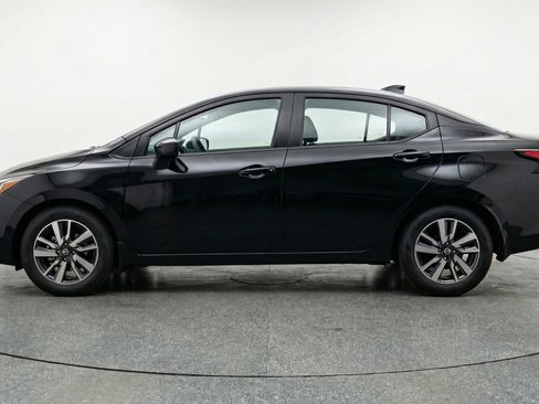 Used 2025 Nissan Versa SV image 5