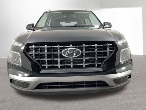 Certified 2025 Hyundai Venue SEL image 45