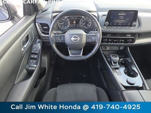 Used 2025 Nissan Rogue SV image 26