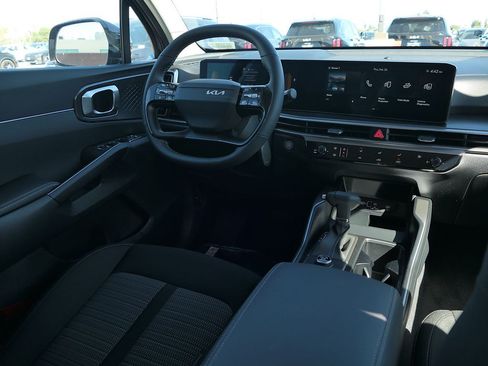 New 2026 Kia Sorento LX FWD image 24