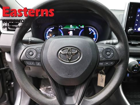 Used 2023 Toyota RAV4 LE AWD/4WD image 10