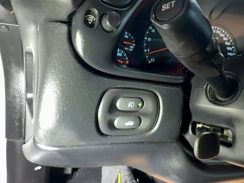 Used 1998 Chevrolet Corvette Convertible w/ Memory Pkg RWD image 34