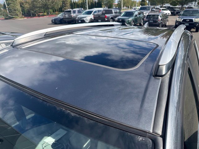 Used 2018 Toyota RAV4 XLE AWD/4WD image 11