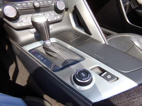Used 2014 Chevrolet Corvette Stingray Convertible w/ 2LT Preferred Equipment Group RWD image 18