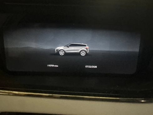 Certified 2024 Land Rover Range Rover Evoque Dynamic SE AWD/4WD image 7