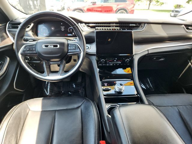 Used 2022 Jeep Grand Cherokee Limited w/ MOPAR Finishing Package AWD/4WD image 9