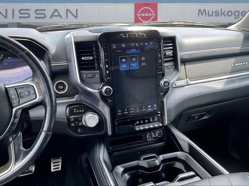 Used 2023 RAM 1500 Limited AWD/4WD image 10